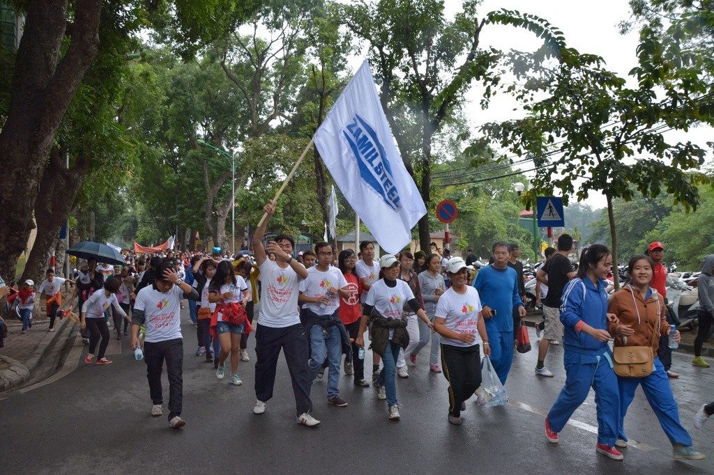 Zamil Steel tham dự Chạy Bộ vì Trẻ em Hà Nội 2014